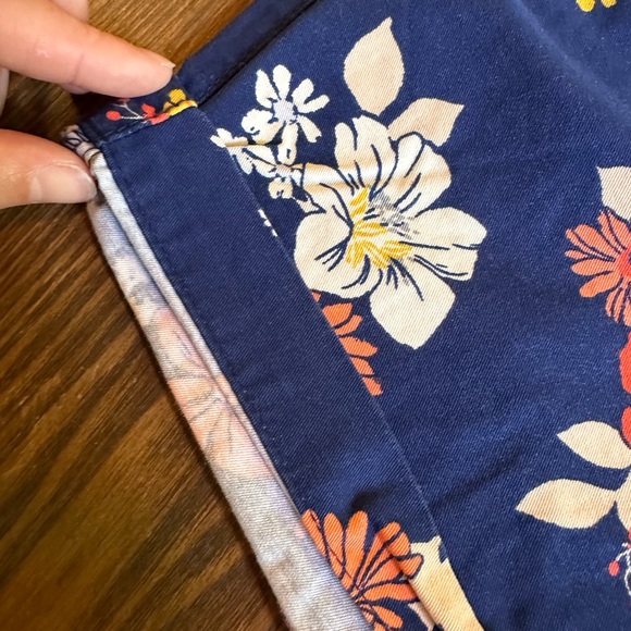 Old Navy Everyday Shorts, 3” inseam - size 12 - Picture 3 of 6